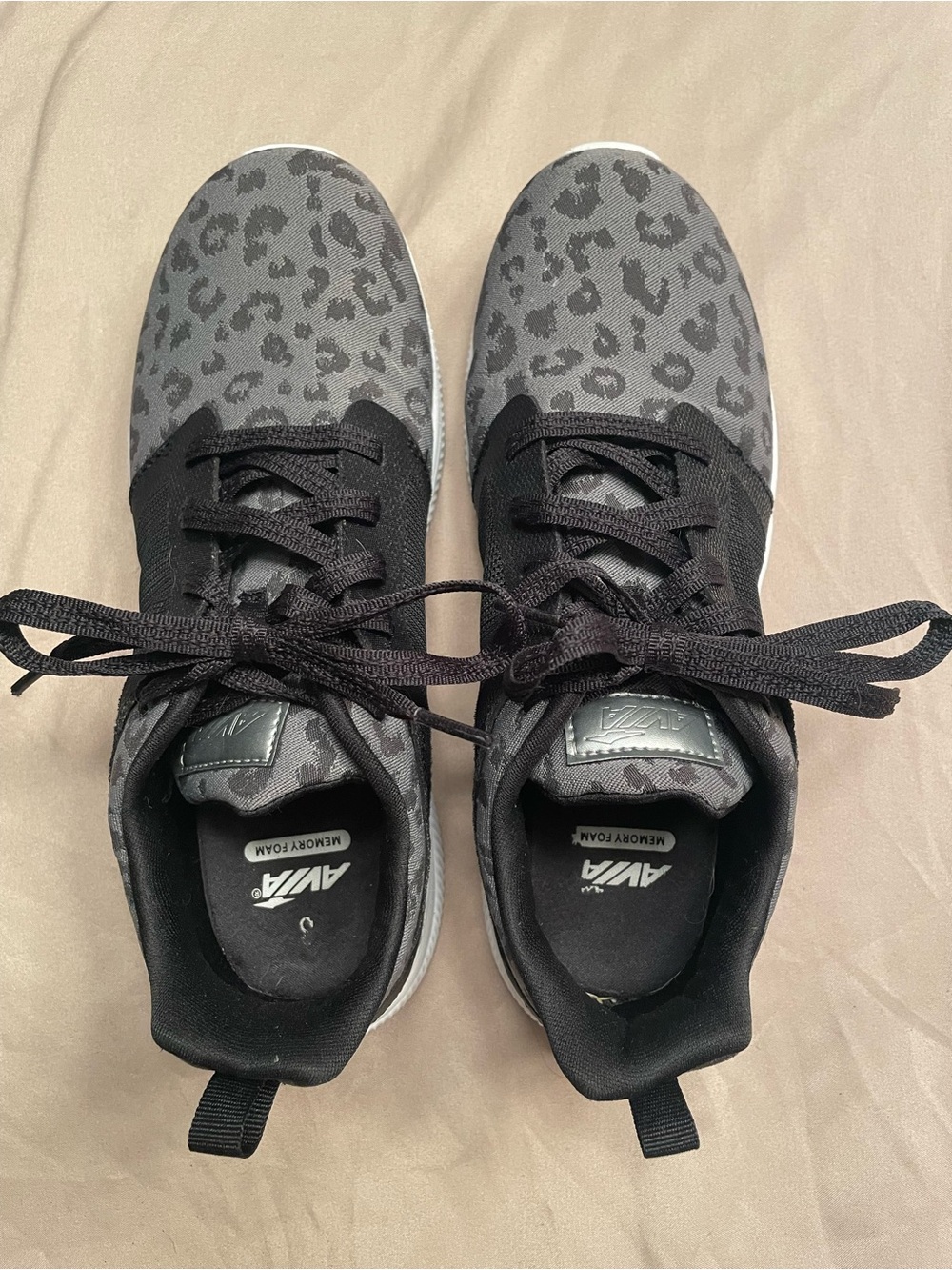 Avia Women's Gray & Black Leopard Print Athletic Sneakers - Size 8 - Low Top